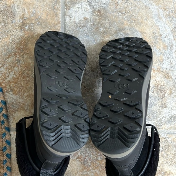 Ugg Adirondack lll Boot Size 9 NEW - Picture 10 of 16